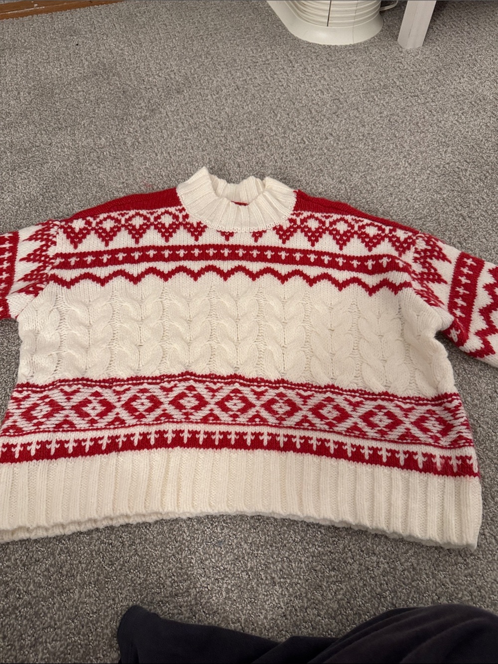 Francesca's Collections Cream & Red Fair Isle Cable-Knit Sweater